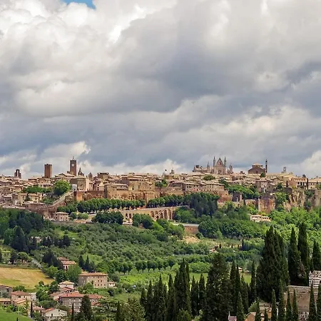 Holiday Vocabolo Castello Izzalini * Todi