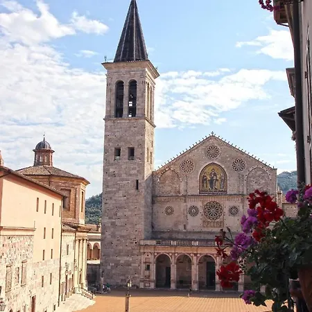 Holiday Vocabolo Castello Izzalini *